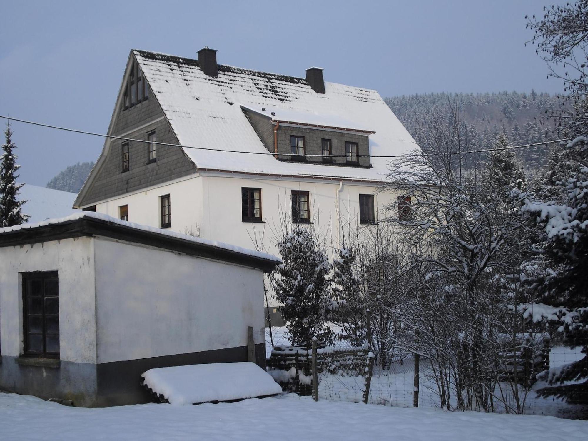 Cosy Apartment In Menkhausen Near The Ski Area Schmallenberg Ngoại thất bức ảnh